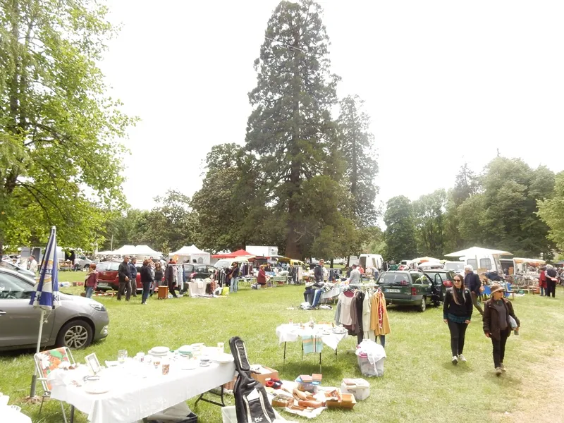 Brocante & vide-greniers - Crédit: OTPDB | CC BY-NC-ND 4.0