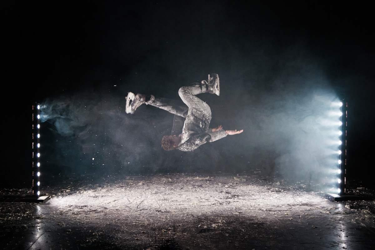 Agora Pôle National Cirque - La Coulée / Compa ...