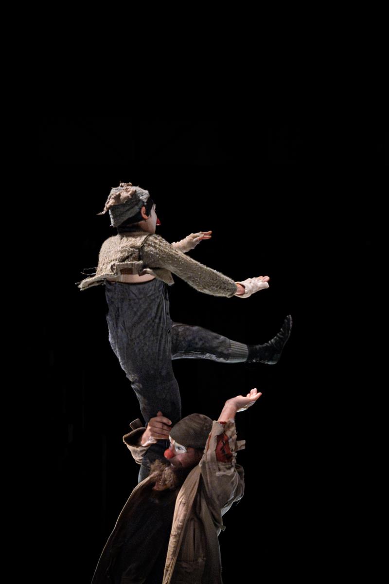 Agora Pôle National Cirque - Strano / Cirque T ...