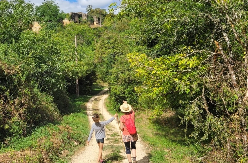 Randonnée à Molières, une bastide pas tout à f ...