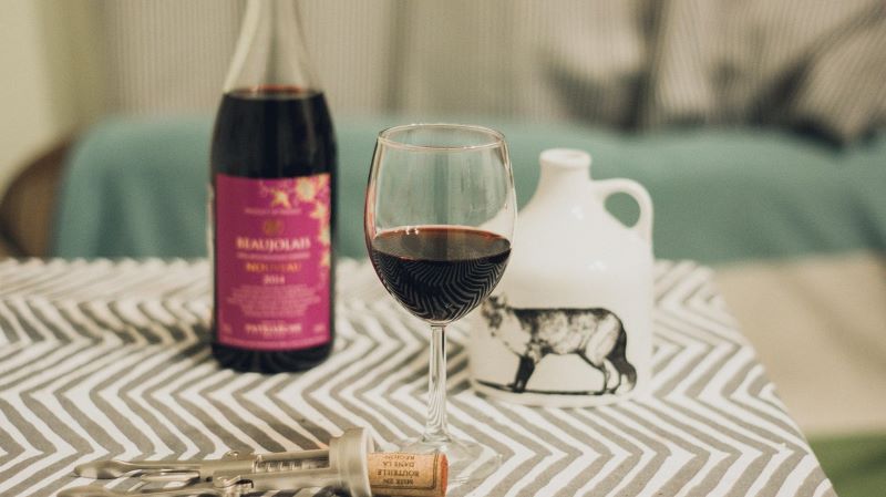 Apéro musical et beaujolais nouveau aux Avisés ...