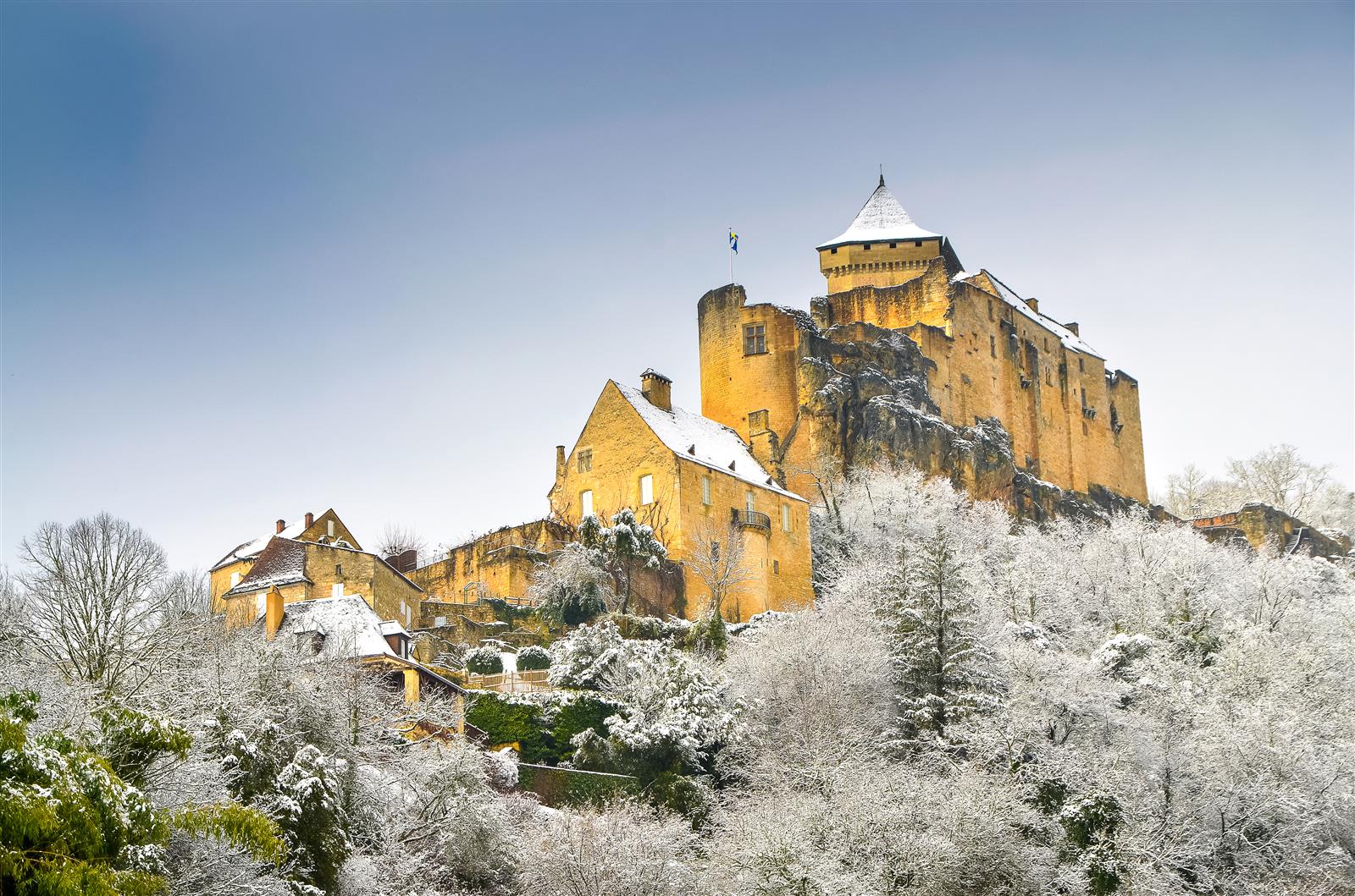 La Route des crèches de Noël - Château de Cast ...