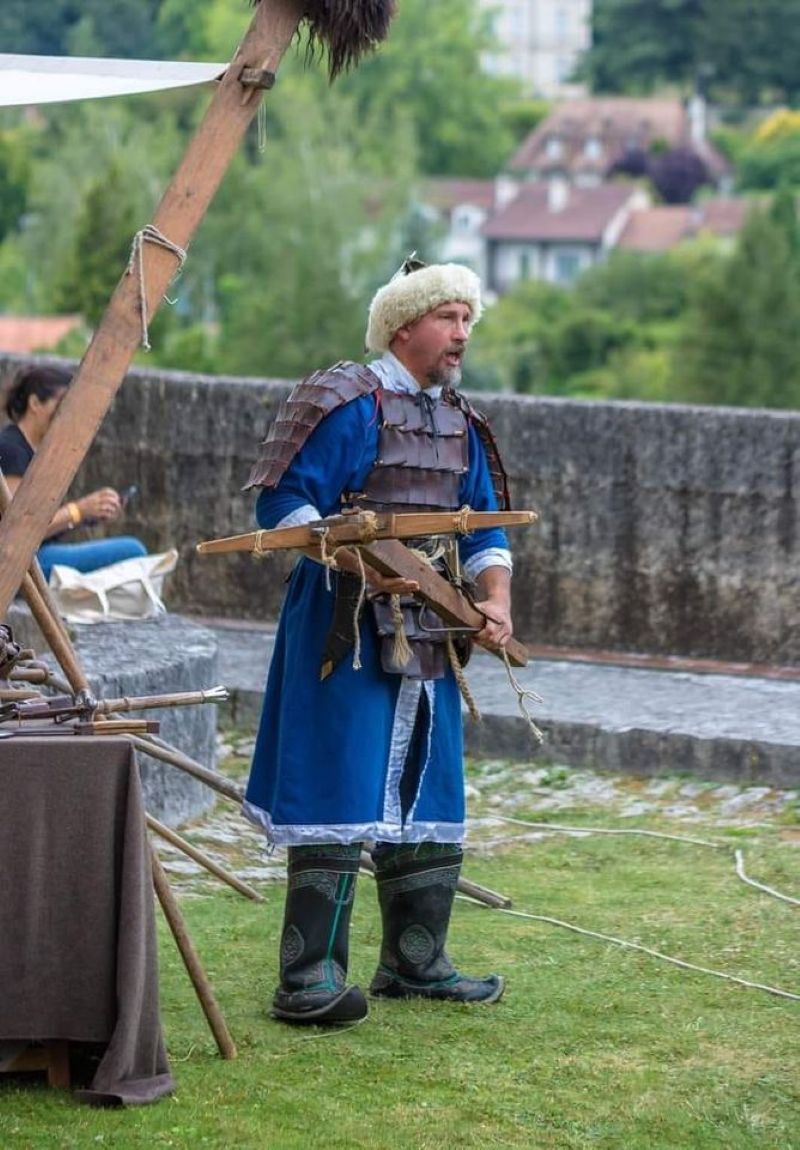 Tir à l’arbalète et frappe de monnaie - Châtea ...