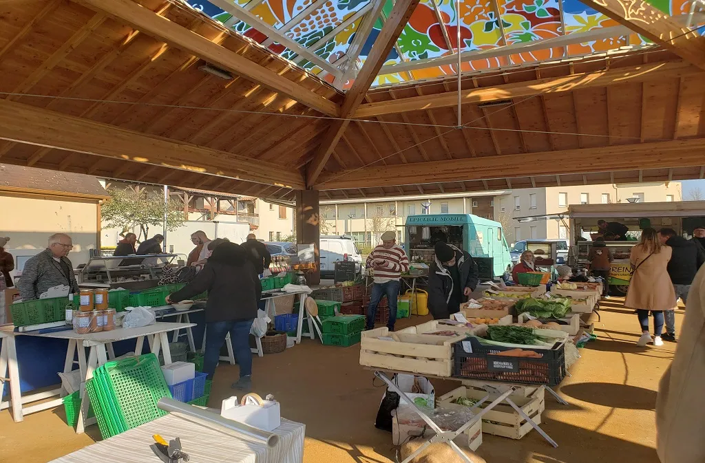 Marché traditionnel d ... - Crédit: Clément PETIT - Ville de Prigonrieux | CC BY-NC-ND 4.0