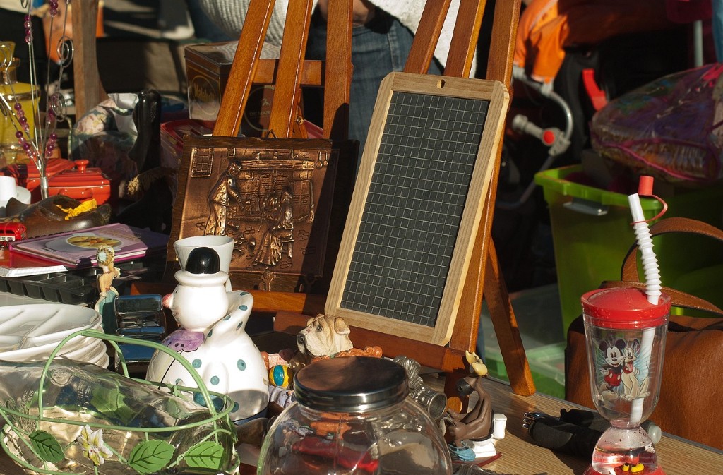 Vide grenier - Le printemps en fête à Saint-Av ...