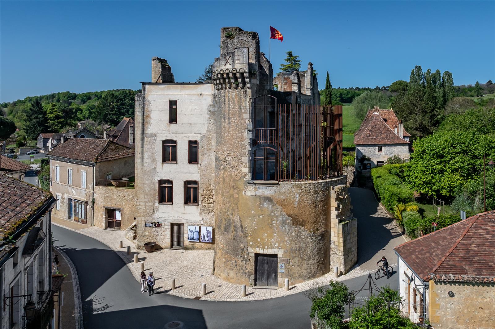 Châteaux en Fête - Château de Barrière: Visite ...