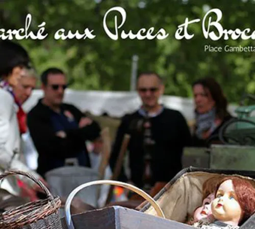 Brocante et marché aux puces mensuel