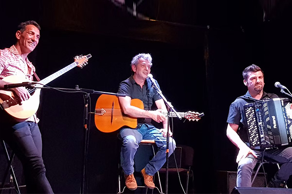 Théâtre du Fon du Loup :"A l'Ouest de l'Est"