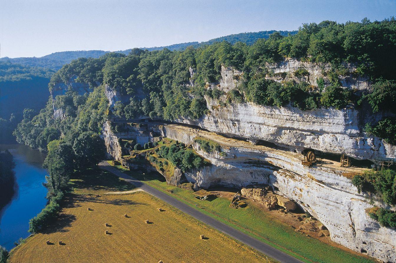 La Roche enchantée à la Roque Saint-Christophe
