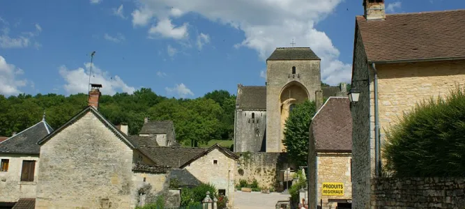 ABBAYE DE SAINT AMAND DE COLY