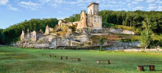 Commarque Castle