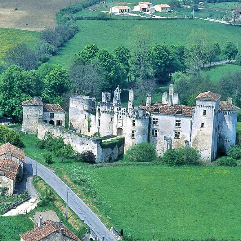 CHATEAU DE MAREUIL