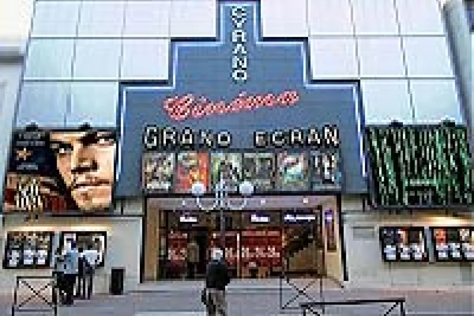 GRAND ECRAN LE CYRANO