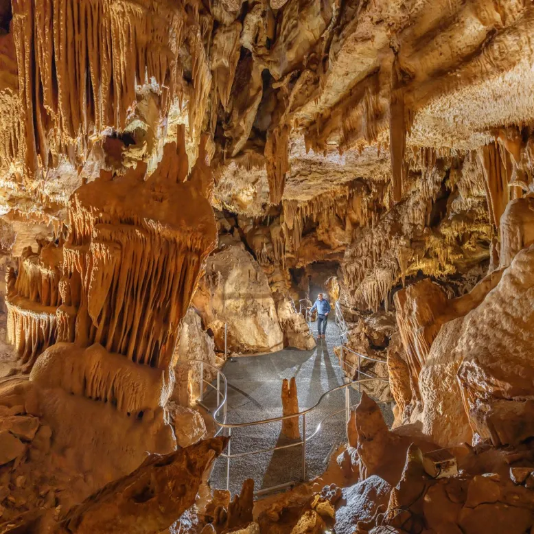 Grotte de Villars