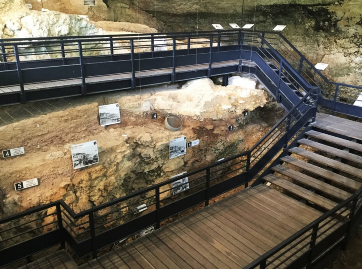 Musée Pataud, gisement préhistorique