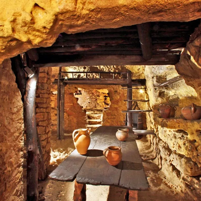 Habitations troglodytiques de Belvès