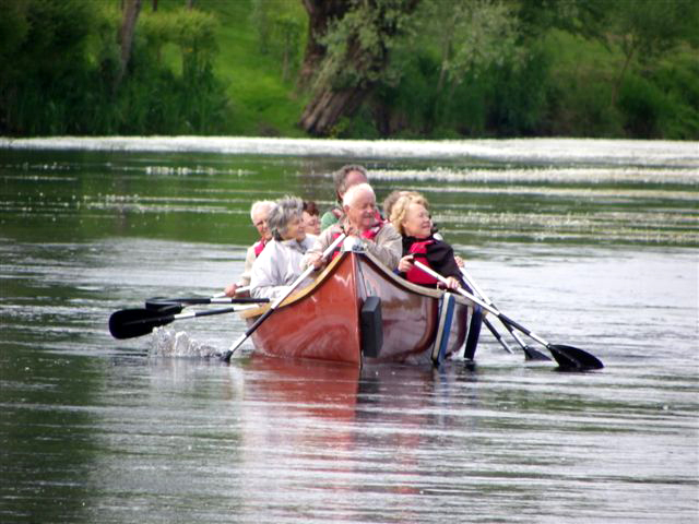 Canoë Rabaska Balades au fil de l'eau à Port Sainte Foy et Ponchapt Guide du Périgord