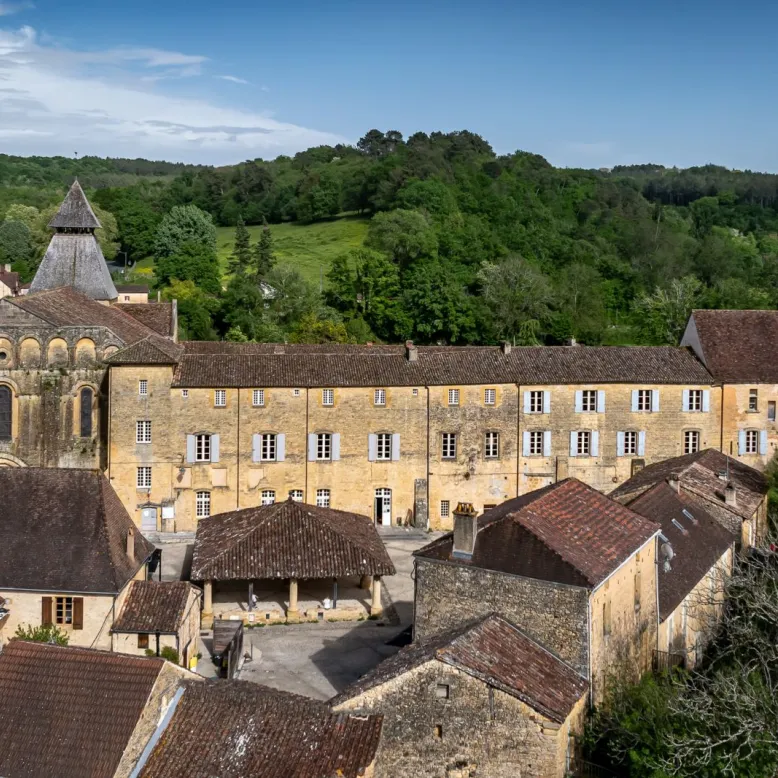 VILLAGE DE CADOUIN