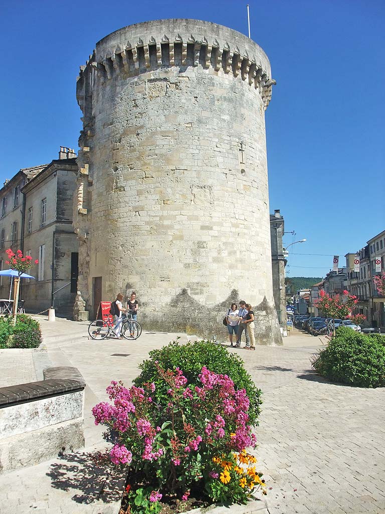Mataguerre Tower