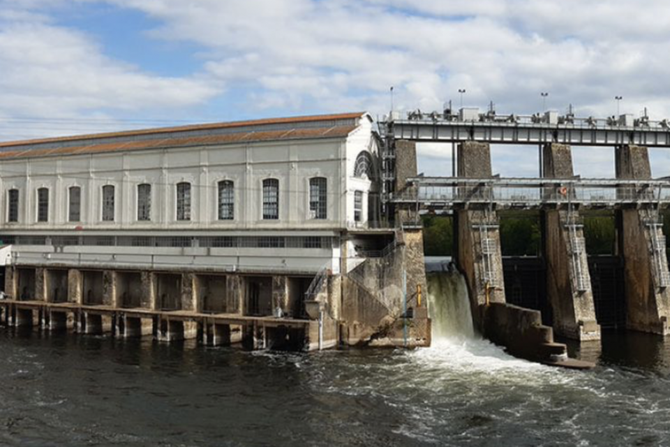 Barrage hydroélectrique EDF de Tuilières