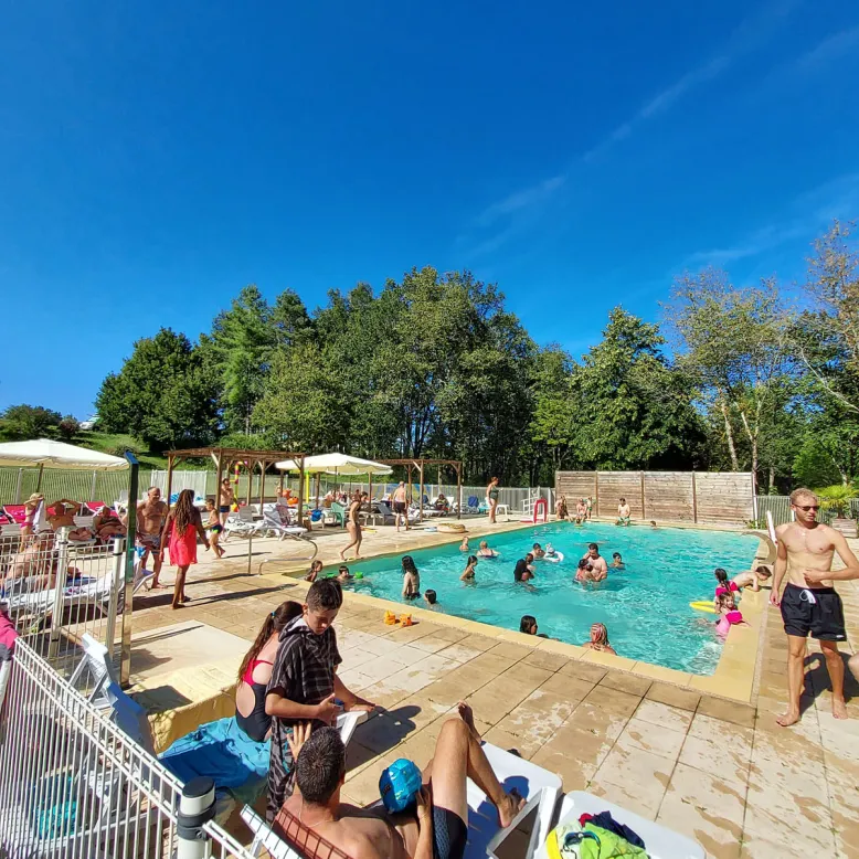 Camping Domaine de Corneuil