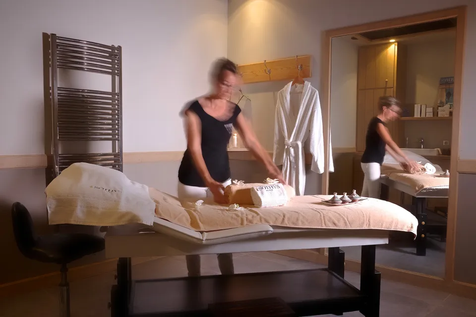 Les Glycines Hôtel & Spa