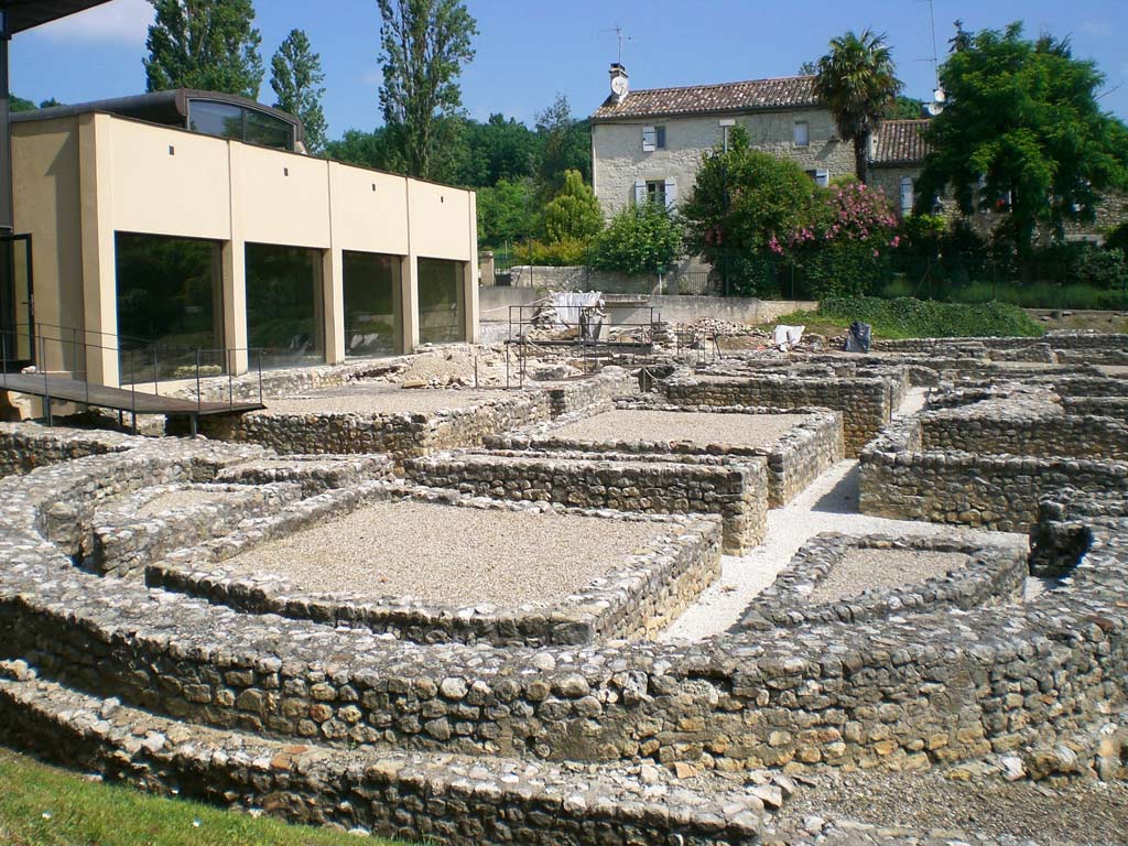 MONTCARET ARCHAEOLOGICAL SITE Unusual Visits In Montcaret