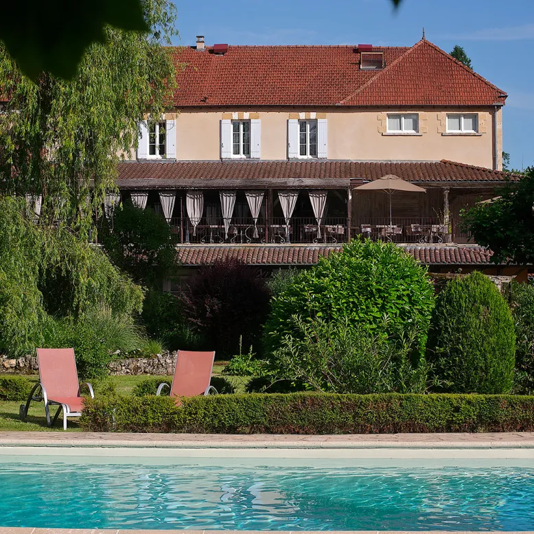 Les Glycines Hôtel & Spa