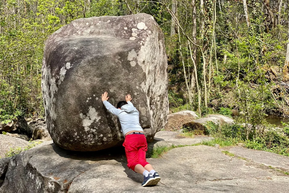 Le Site du Roc Branlant et Sentier Géologique