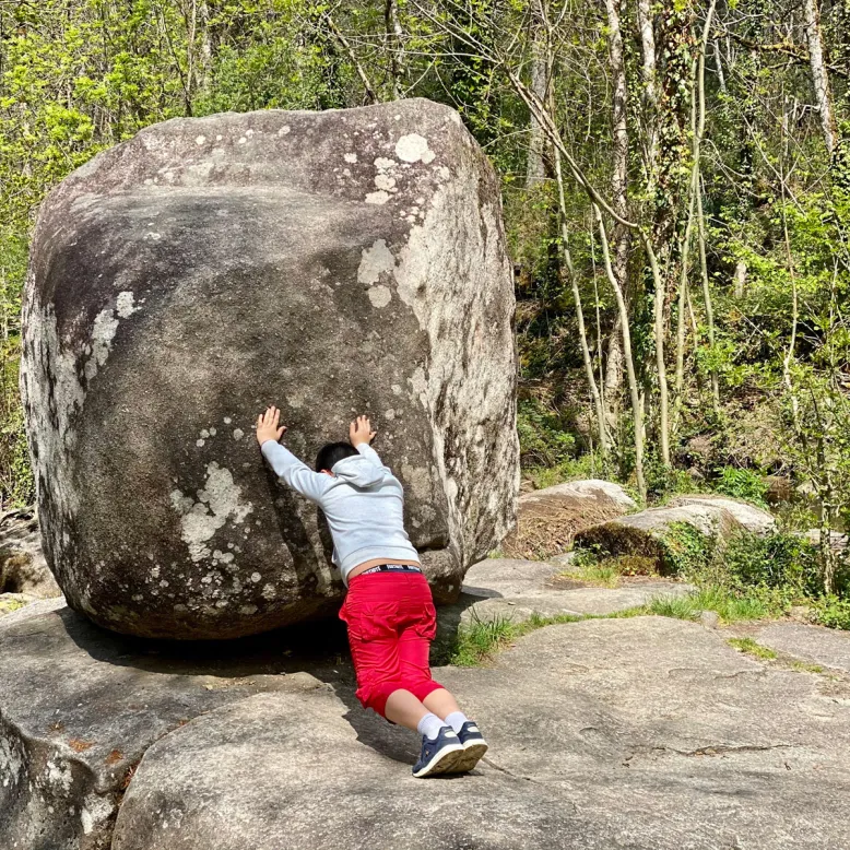Le Site du Roc Branlant et Sentier Géologique