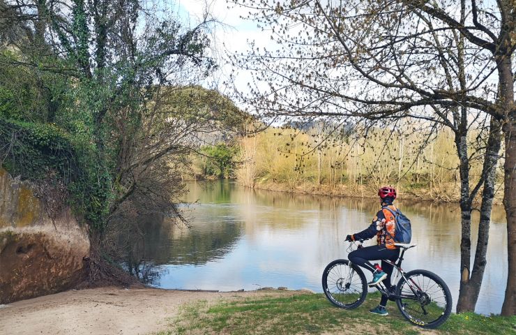 Chemins de la Préhistoire - La boucle de la Mi ...