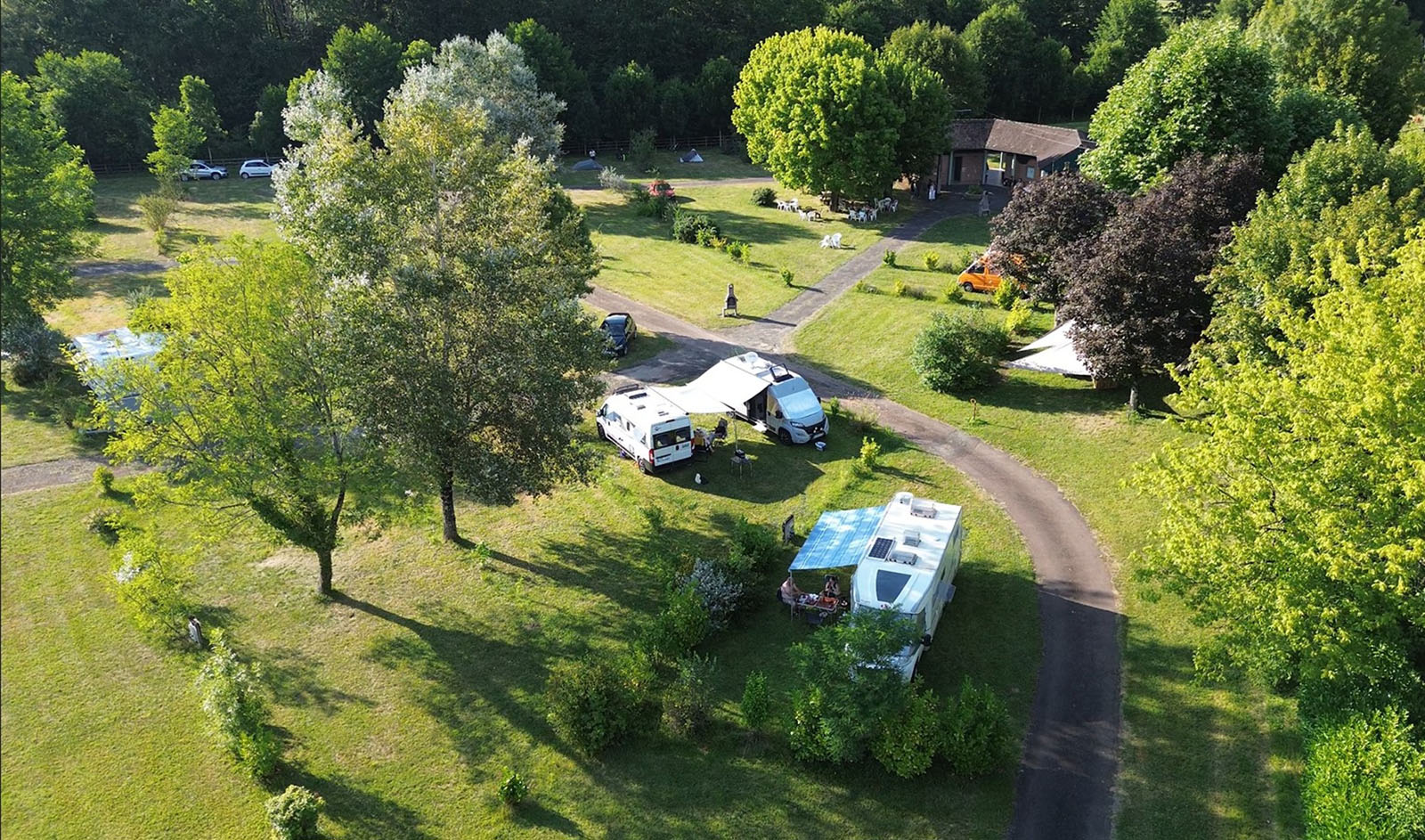 Friendly Camping & Lodges