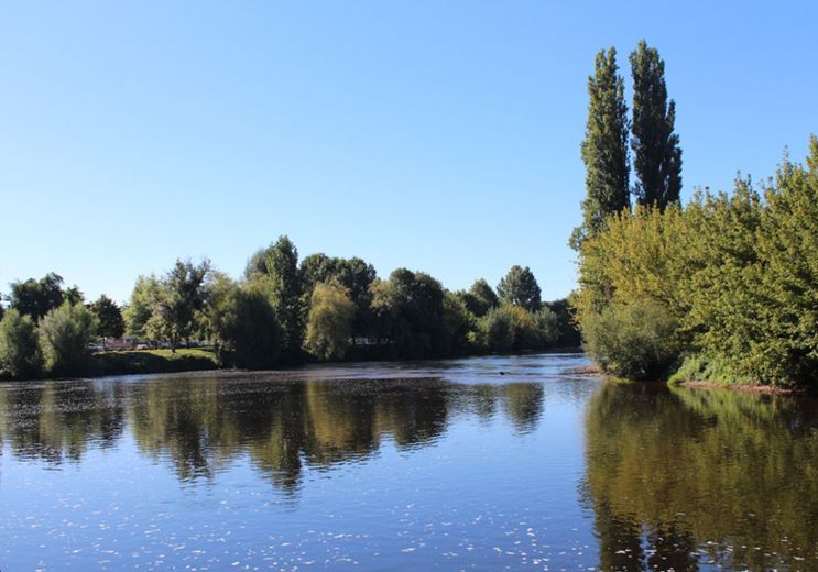 Le Bugue et son Marché, une visite gourmande à ...