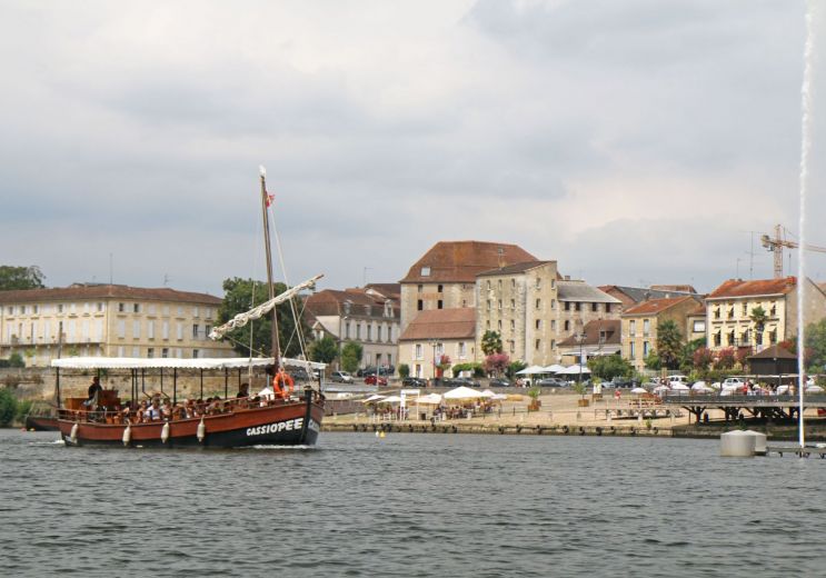 The "Gabarres" of Bergerac : An unusual tour o ...