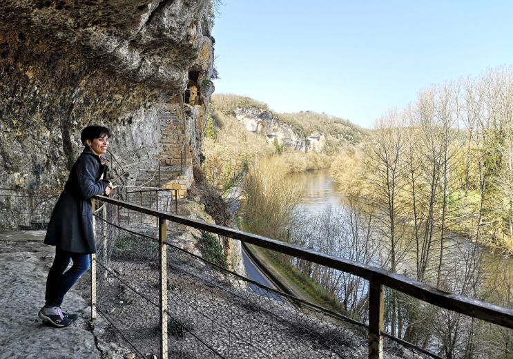 The Fort du Roc de Tayac in Les Eyzies: "rebir ...
