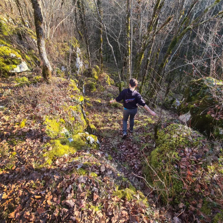 Hiking in Cubjac Terre de Causses, the loop of ...