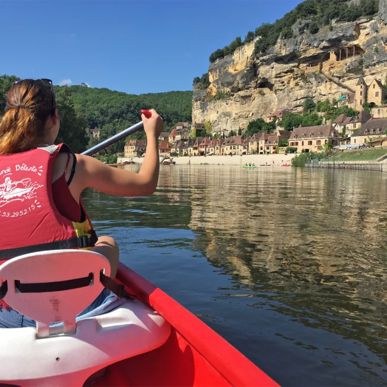 Canoeing on the Dordogne on the most beautiful ...