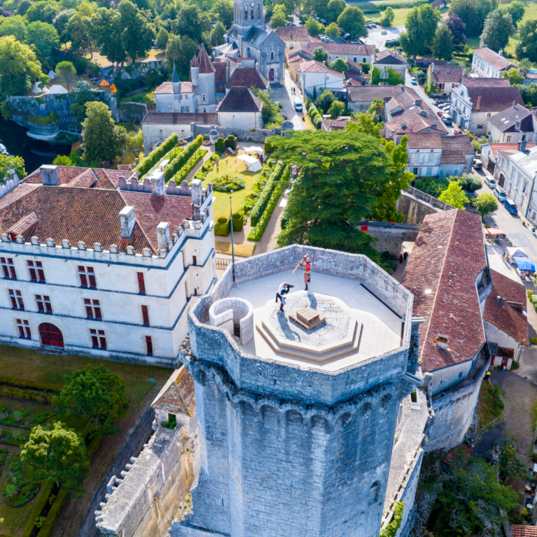 The Medievals of the Château de Bourdeilles, a ...