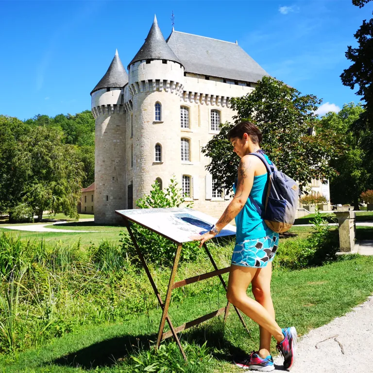 The Château de Campagne and the national fores ...