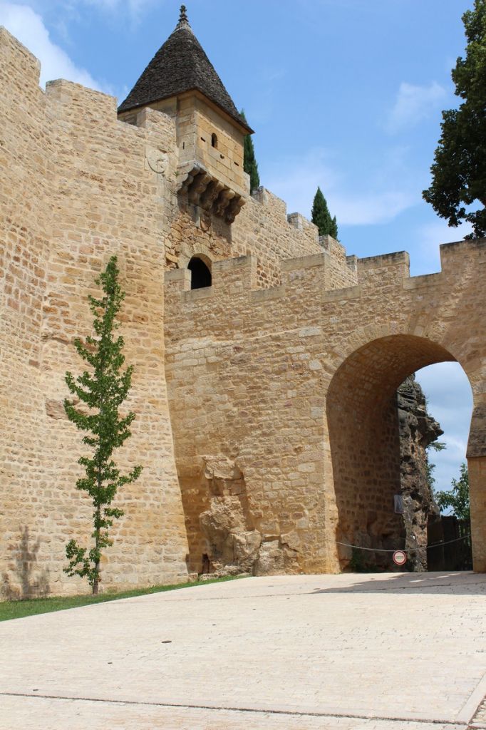 Montfort et son Cingle