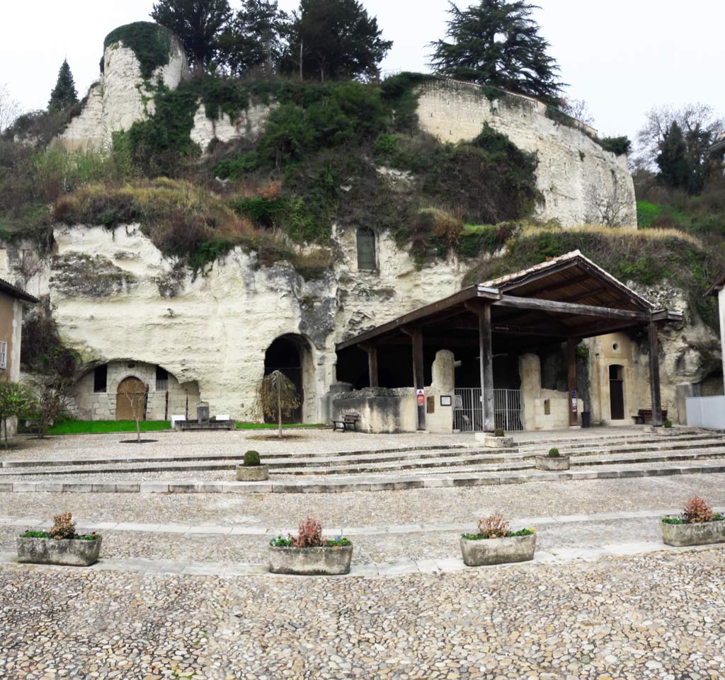 L'église monolithe d'Aubeterre-sur-Dronne
