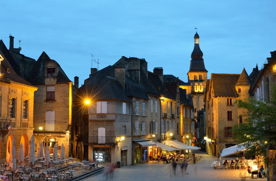 Chrismat market sarlat