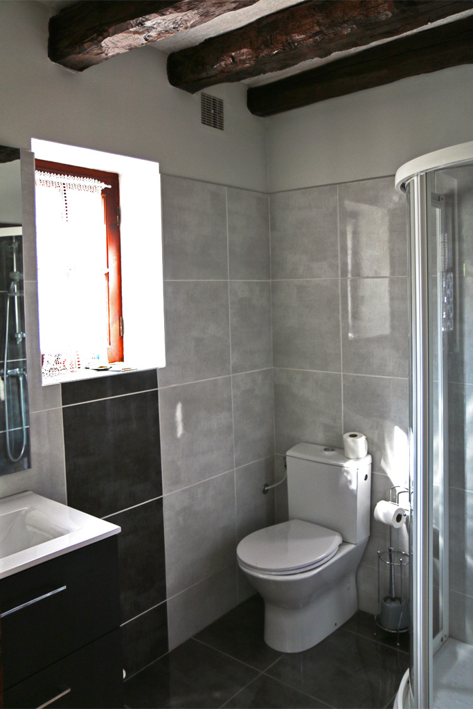 Salle de bain lumineuse