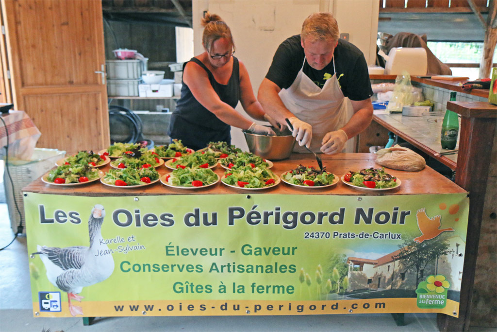 Repas à la ferme Les oies du périgord Noir