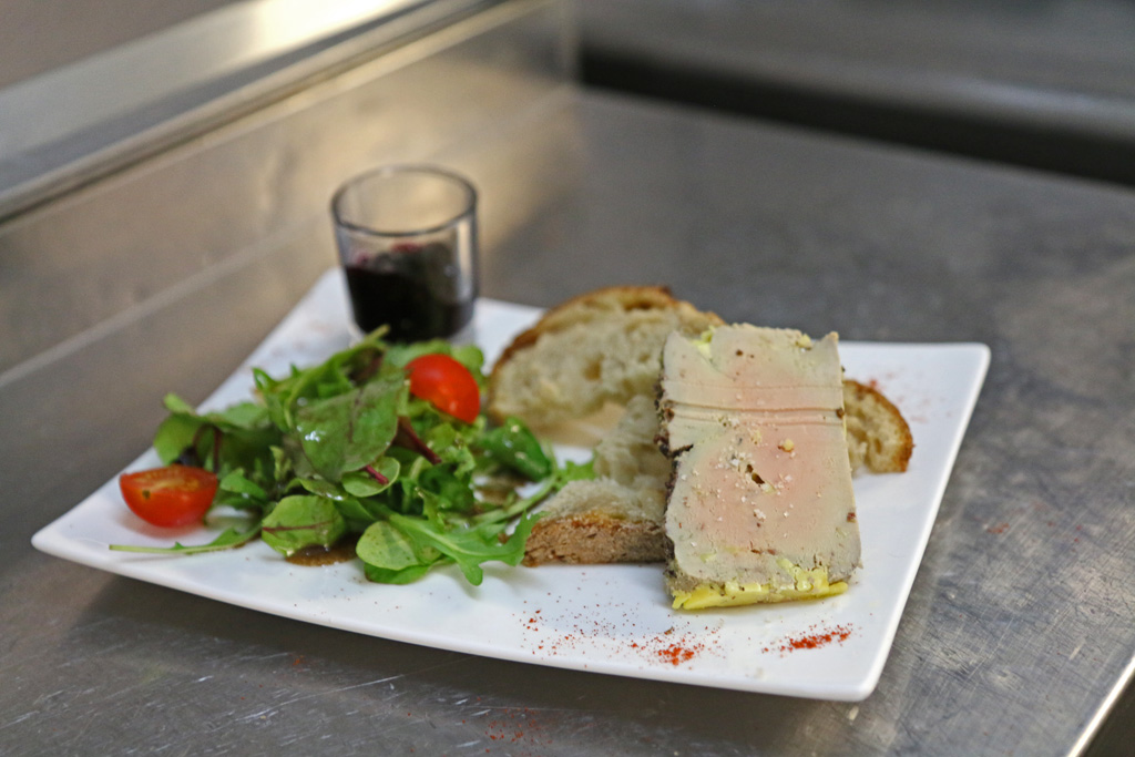 Simple et délicieux, c'est ainsi que l'on déguste les foies-gras préparés avec s