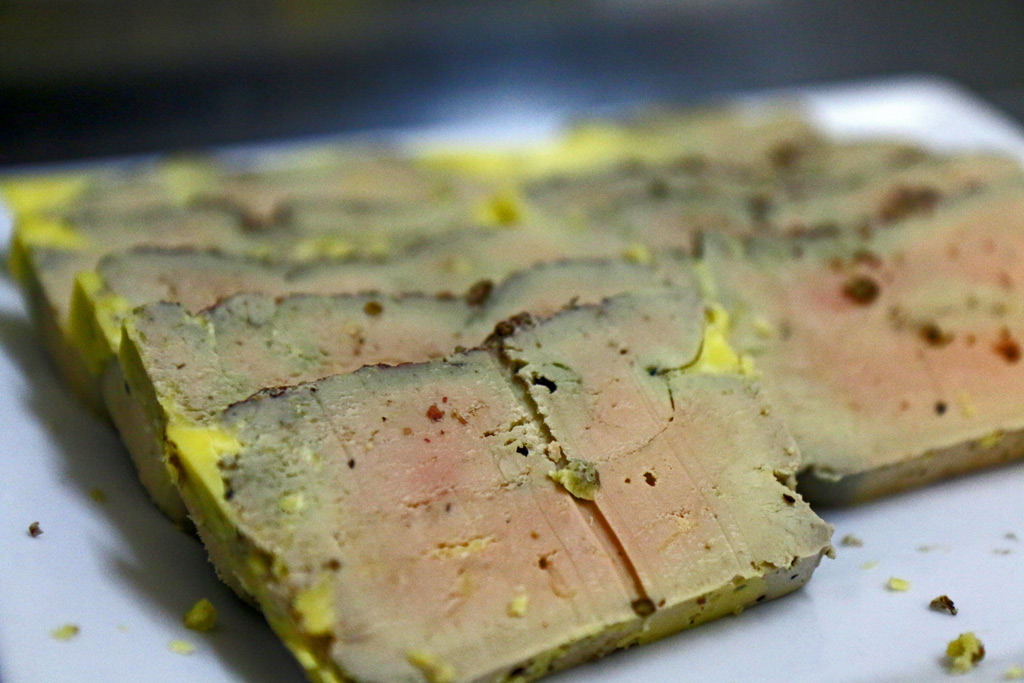 Les foies-gras sont préparés maison