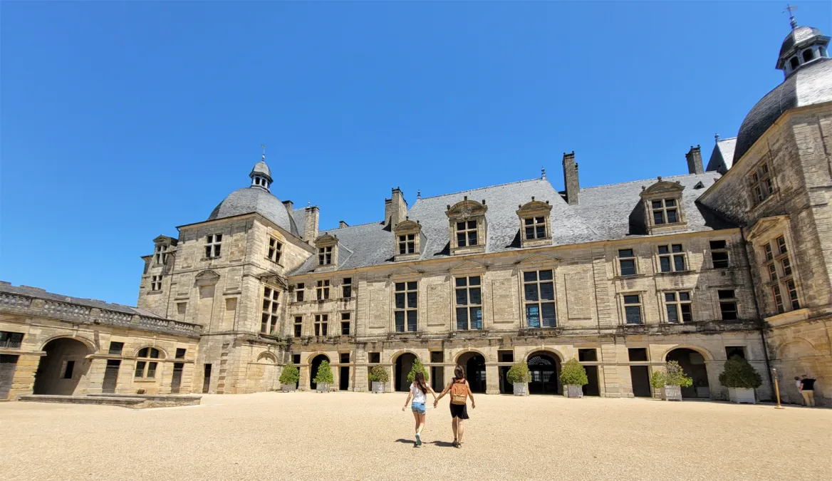 The courtyard of the Château de Hautefort