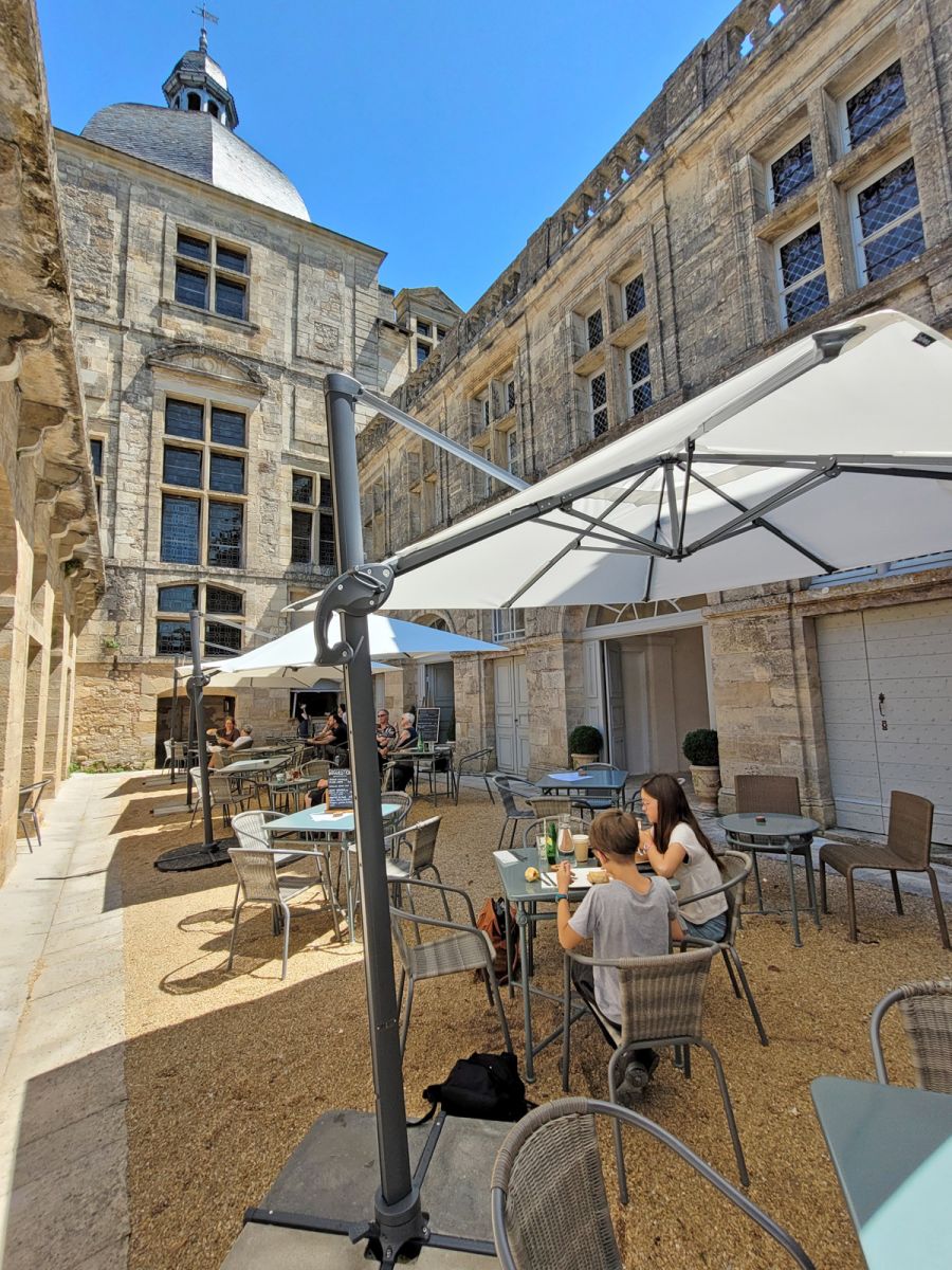 The restaurant of the Château de Hautefort