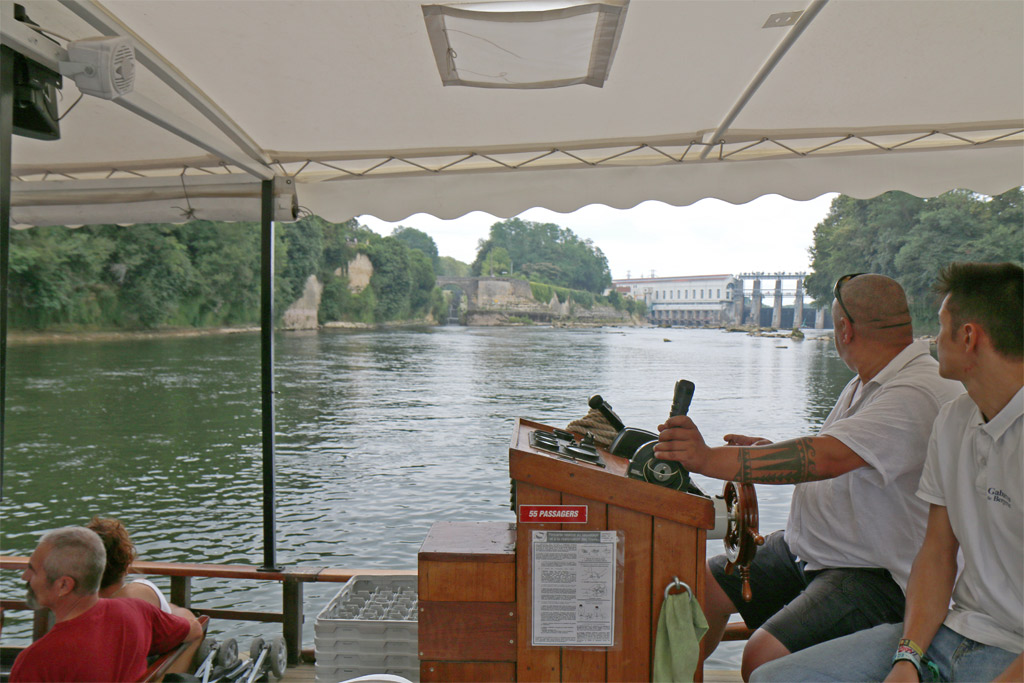 Les Gabarres de Bergerac Barrage et ascenseur à poissons