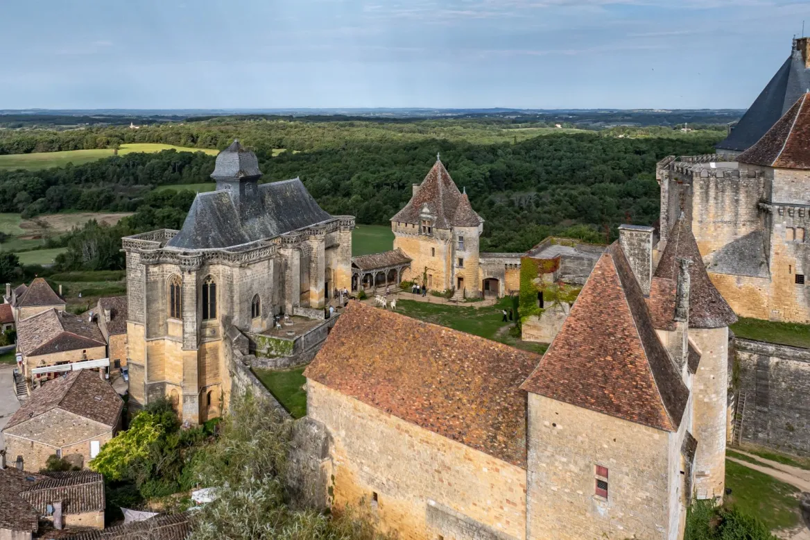 chateau de biron